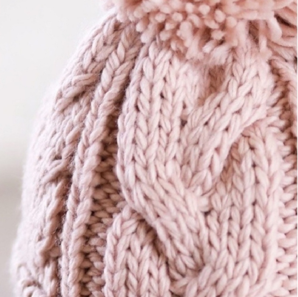 Blush knit pom beanie - Picture 2 of 3
